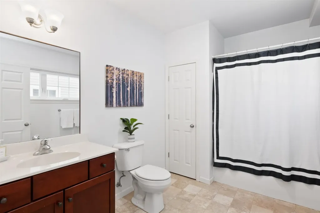 18 Jakes Way Williston VT 05495