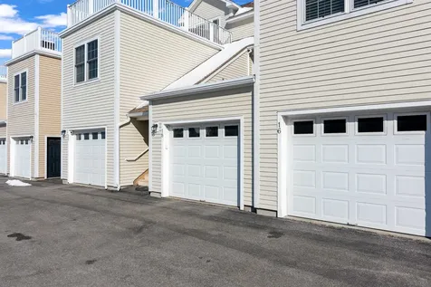 18 Jakes Way Williston VT 05495