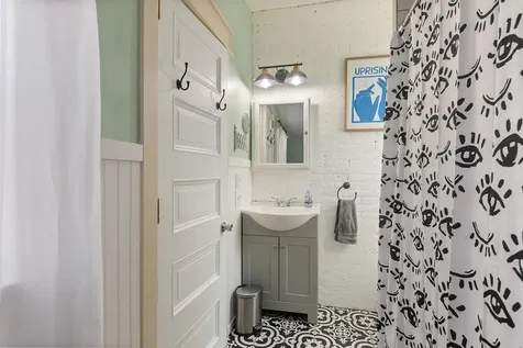 105 Lafountain Street Burlington VT 05401