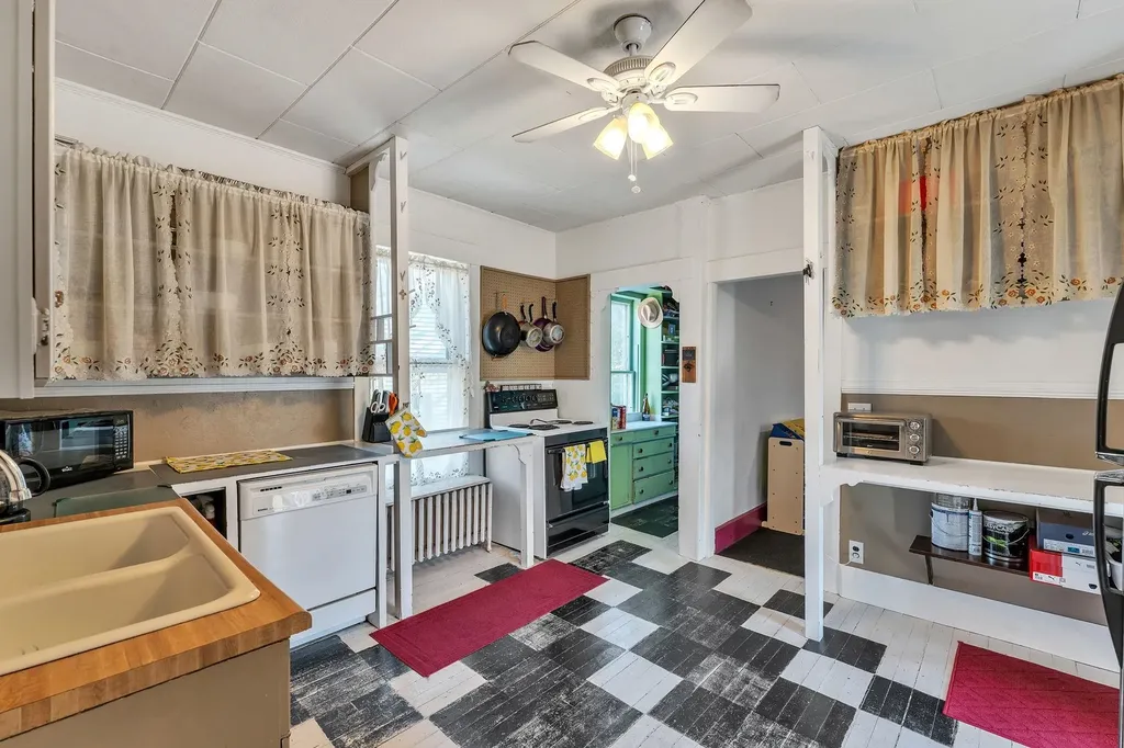 132 Pearl Street Northfield VT 05663