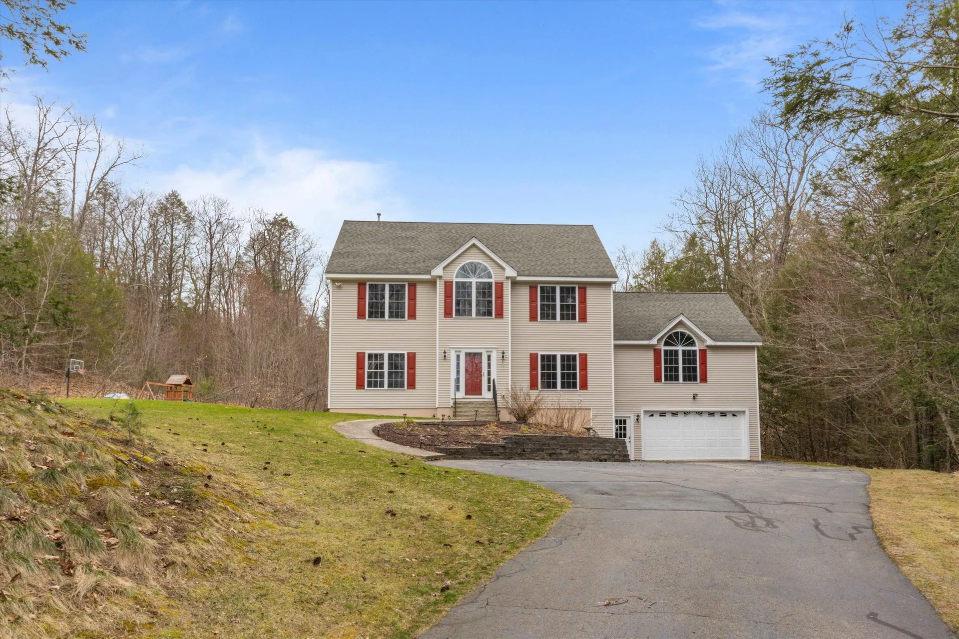 104 Lady Slipper Lane Chester NH 03036