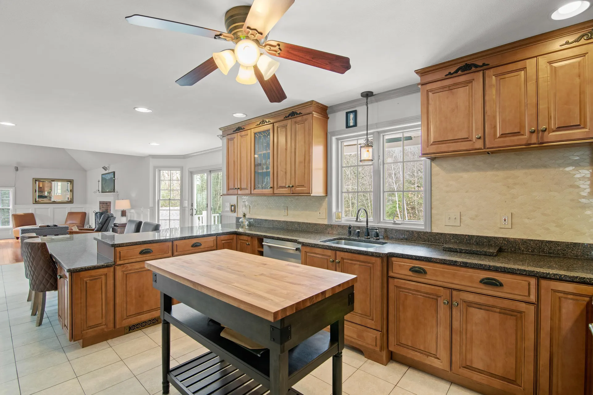 322 Meadow Fox Lane Chester NH 03036