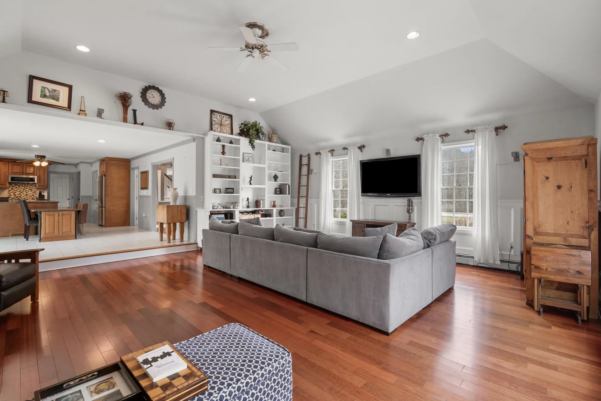 322 Meadow Fox Lane Chester NH 03036