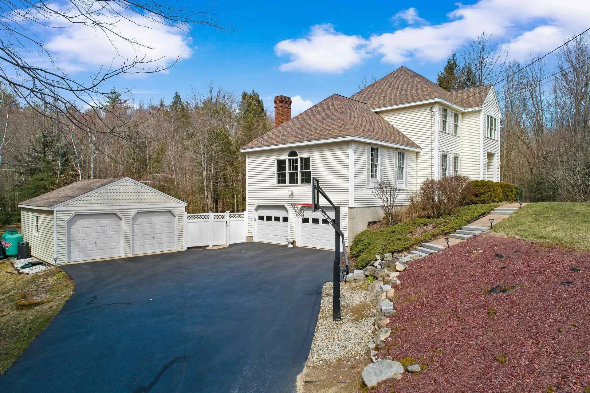 322 Meadow Fox Lane Chester NH 03036