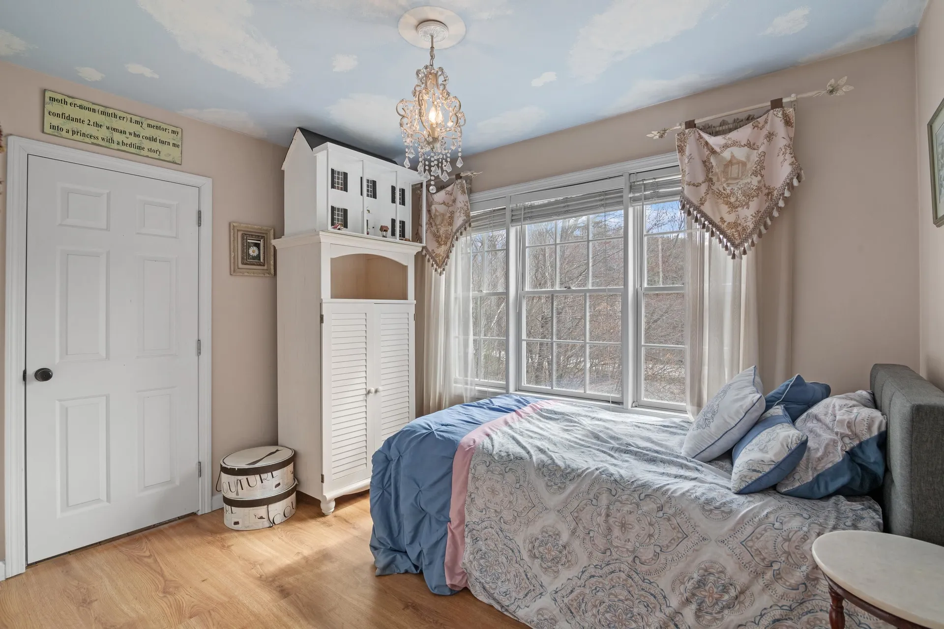 322 Meadow Fox Lane Chester NH 03036