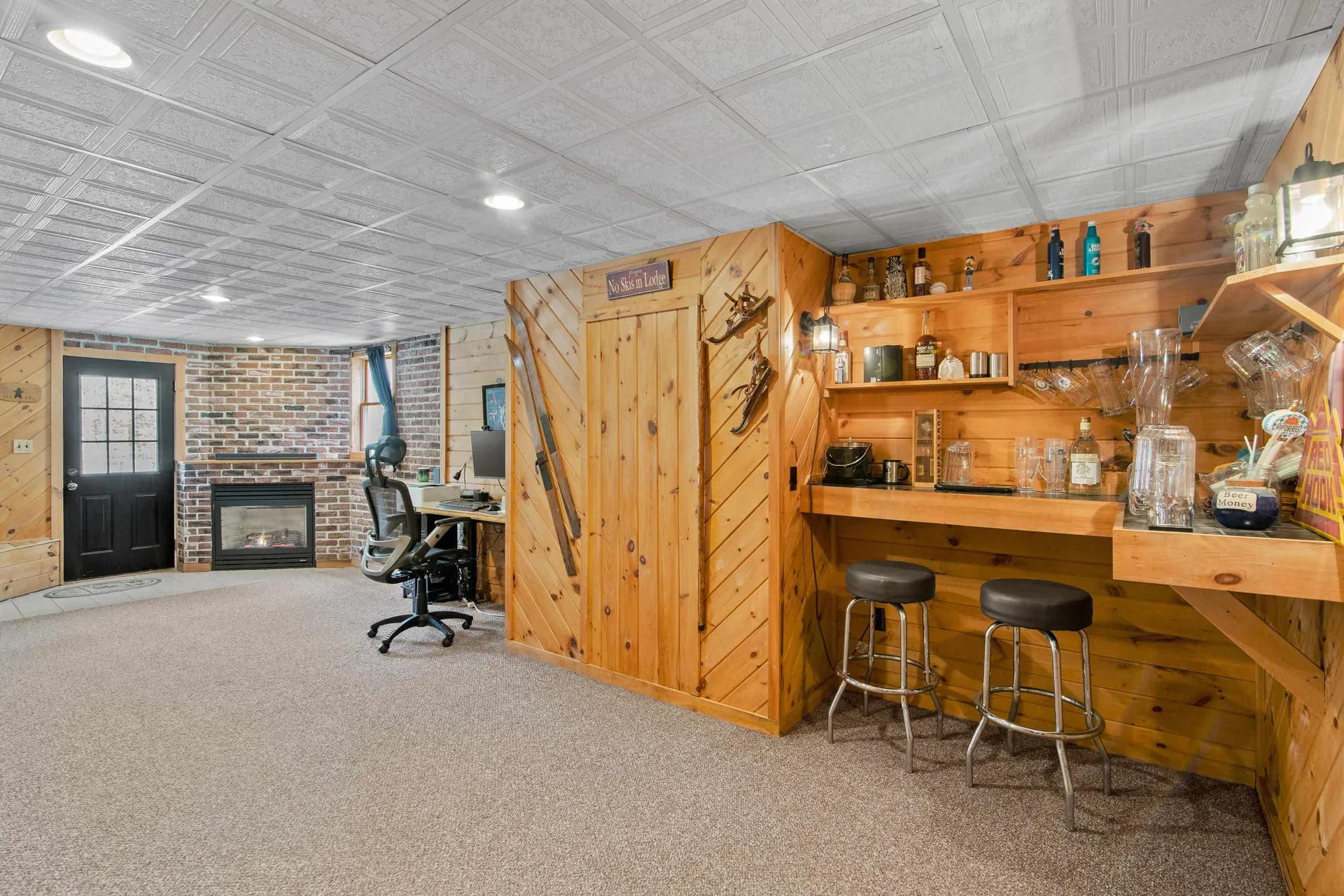 322 Meadow Fox Lane Chester NH 03036