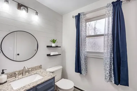 5 Stratford Drive Barnstead NH 03225