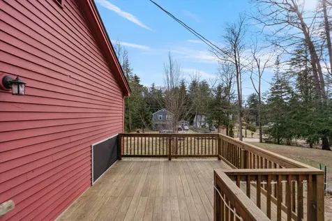 5 Stratford Drive Barnstead NH 03225
