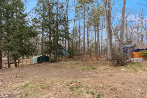 5 Stratford Drive Barnstead NH 03225
