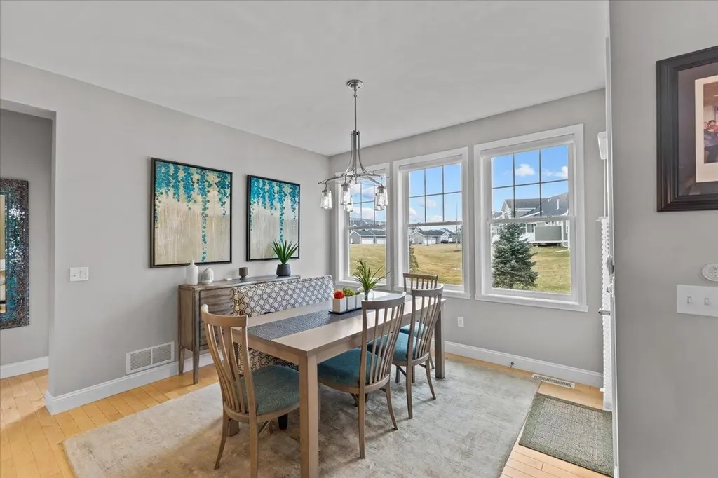 103 Dunmore Lane Williston VT 05495