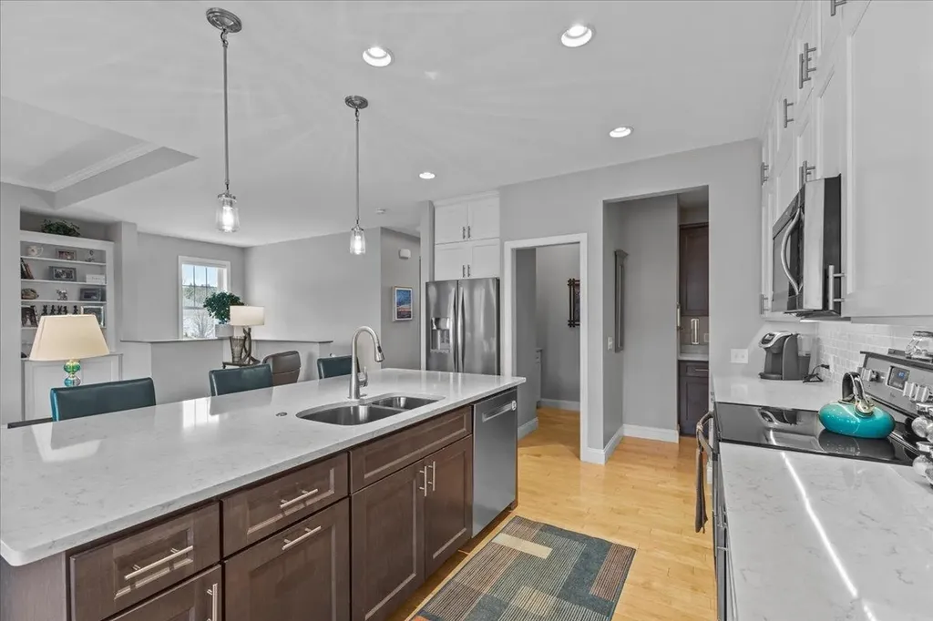 103 Dunmore Lane Williston VT 05495