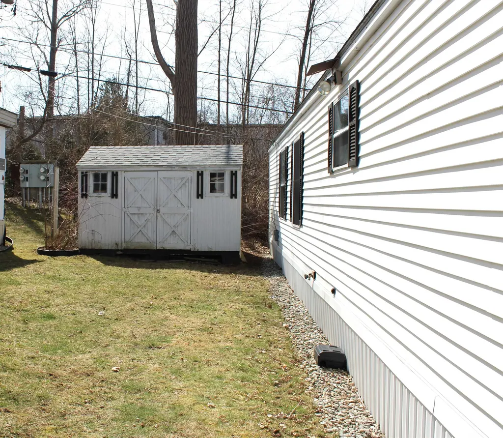 384 Penny Lane Shelburne VT 05482