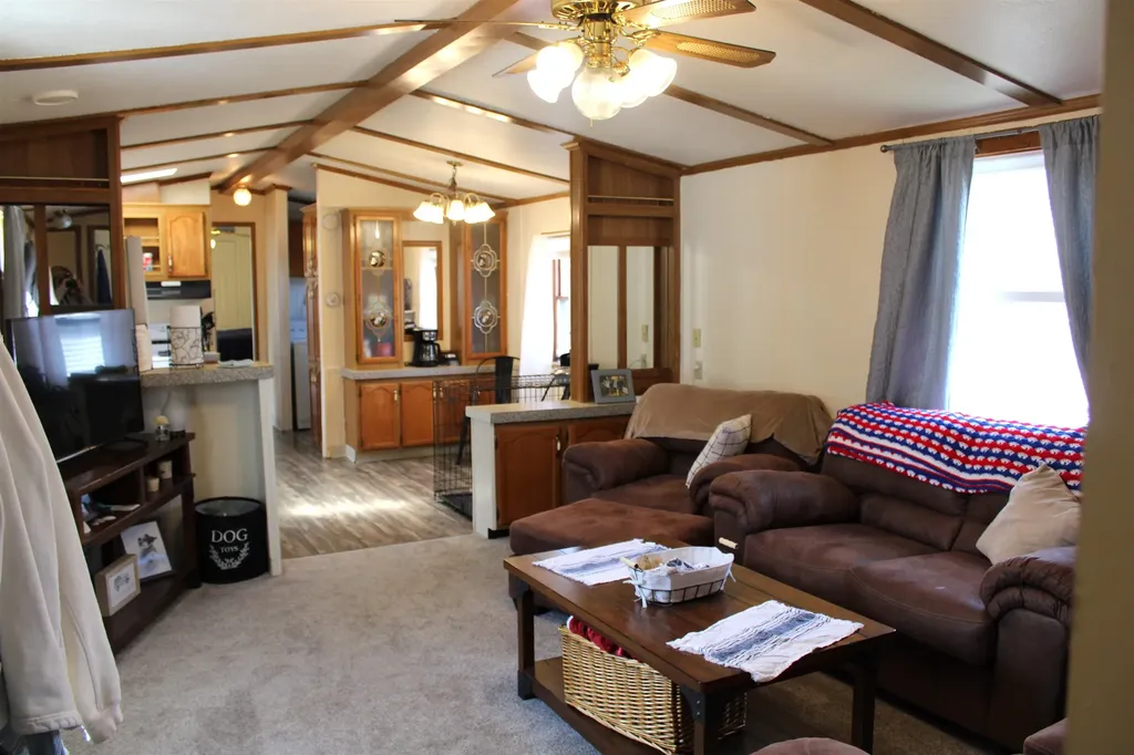 384 Penny Lane Shelburne VT 05482