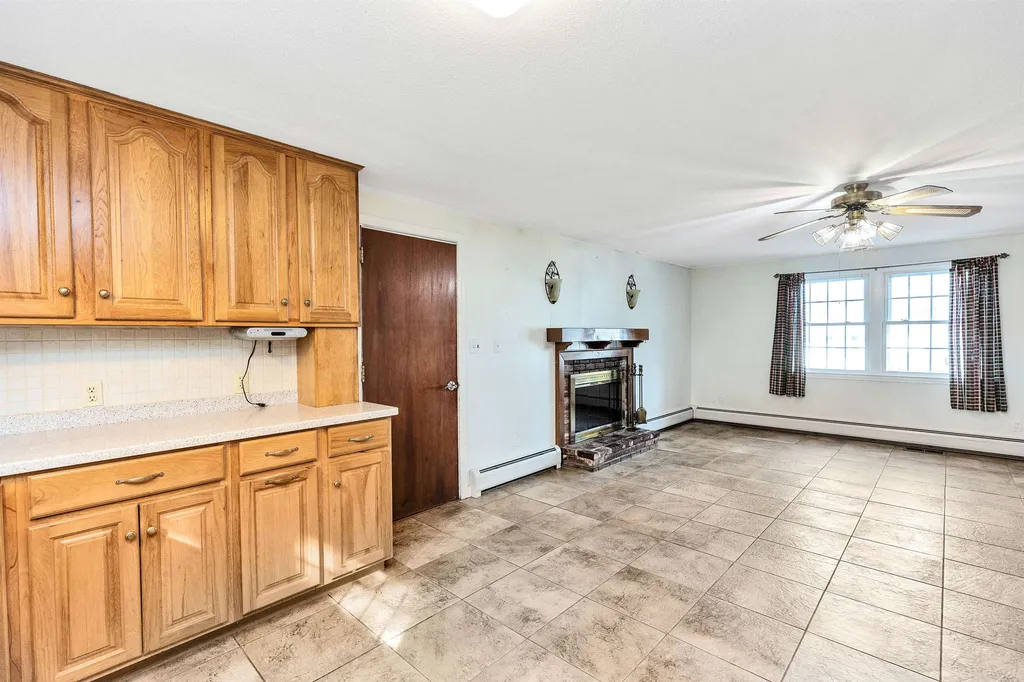 95 Donahue Drive Manchester NH 03103