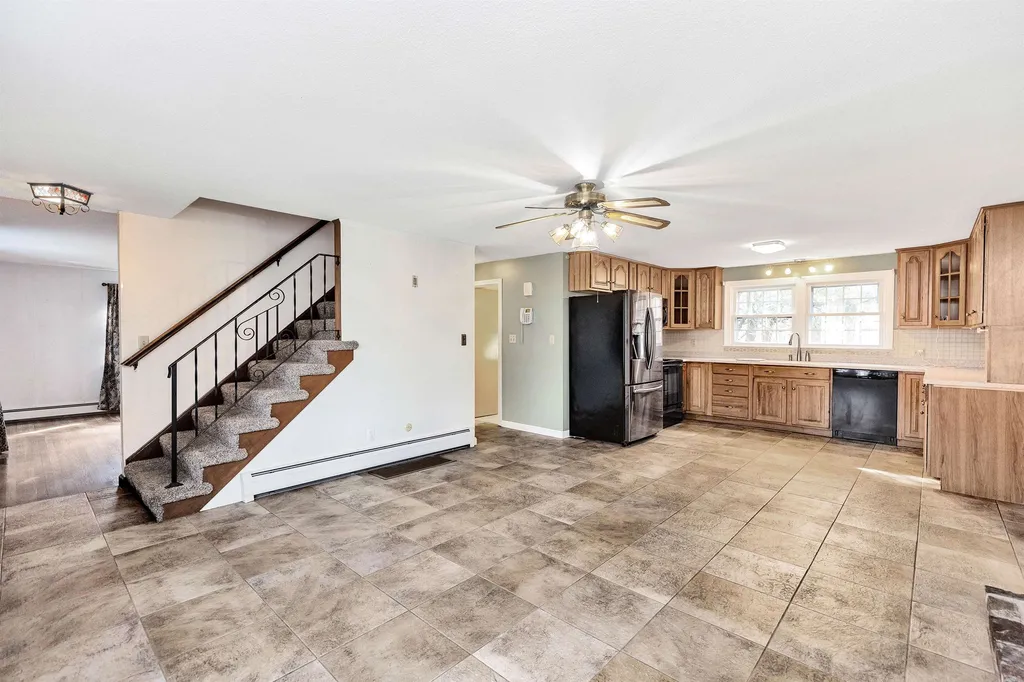 95 Donahue Drive Manchester NH 03103