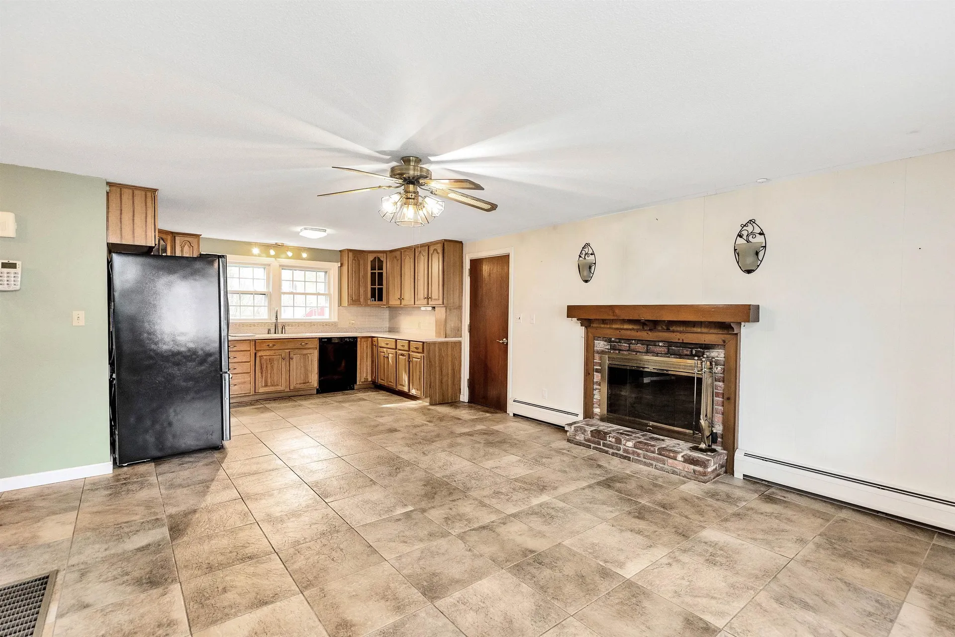 95 Donahue Drive Manchester NH 03103
