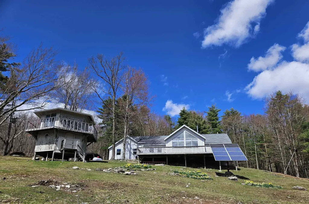 89 Gourlay Mountain Drive Middletown Springs VT 05757
