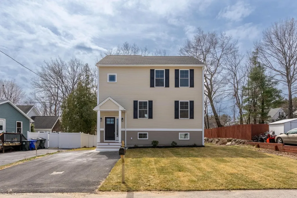 98 Sherburne Street Manchester NH 03104
