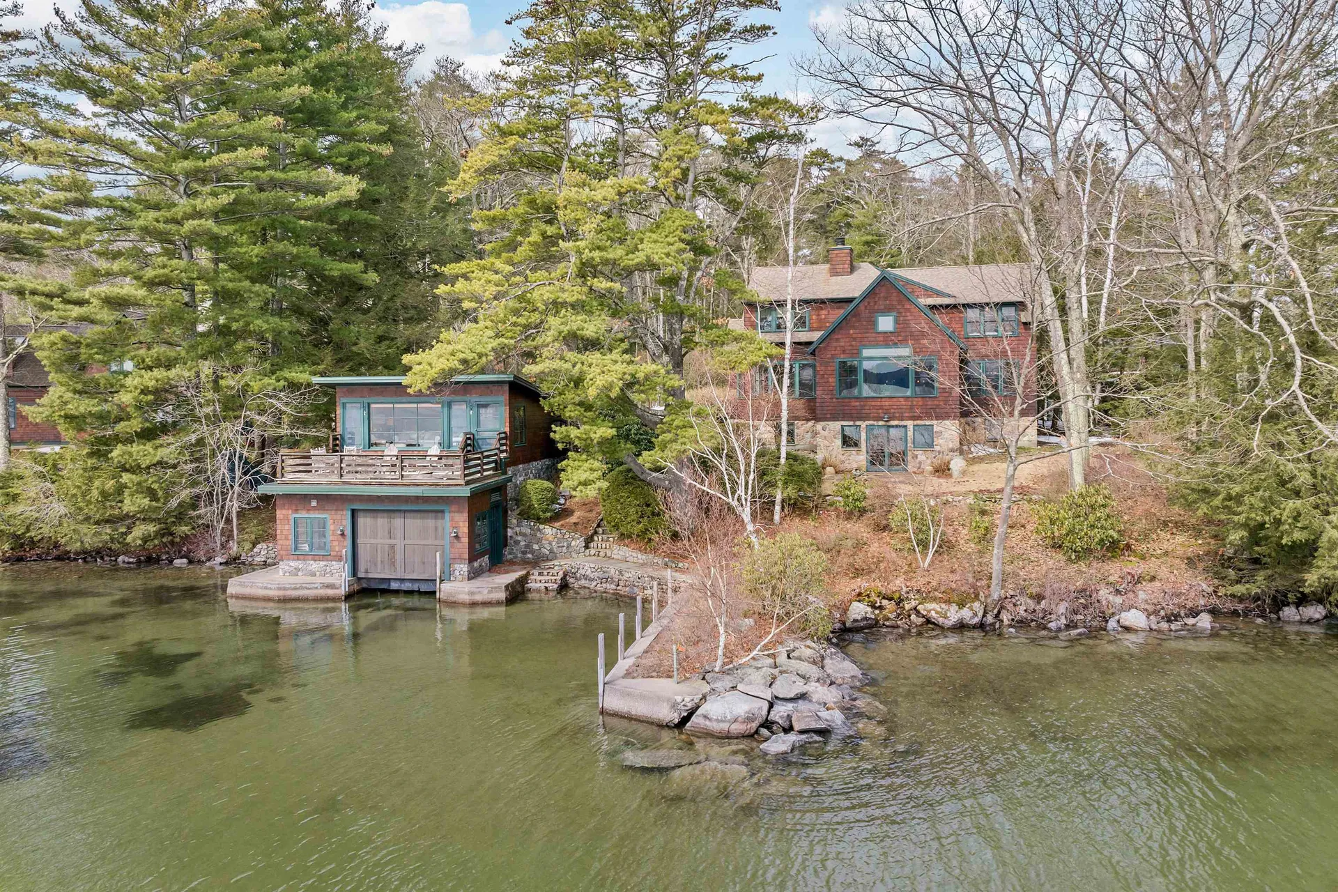 82 Dinsmoor Point Road Gilford NH 03249