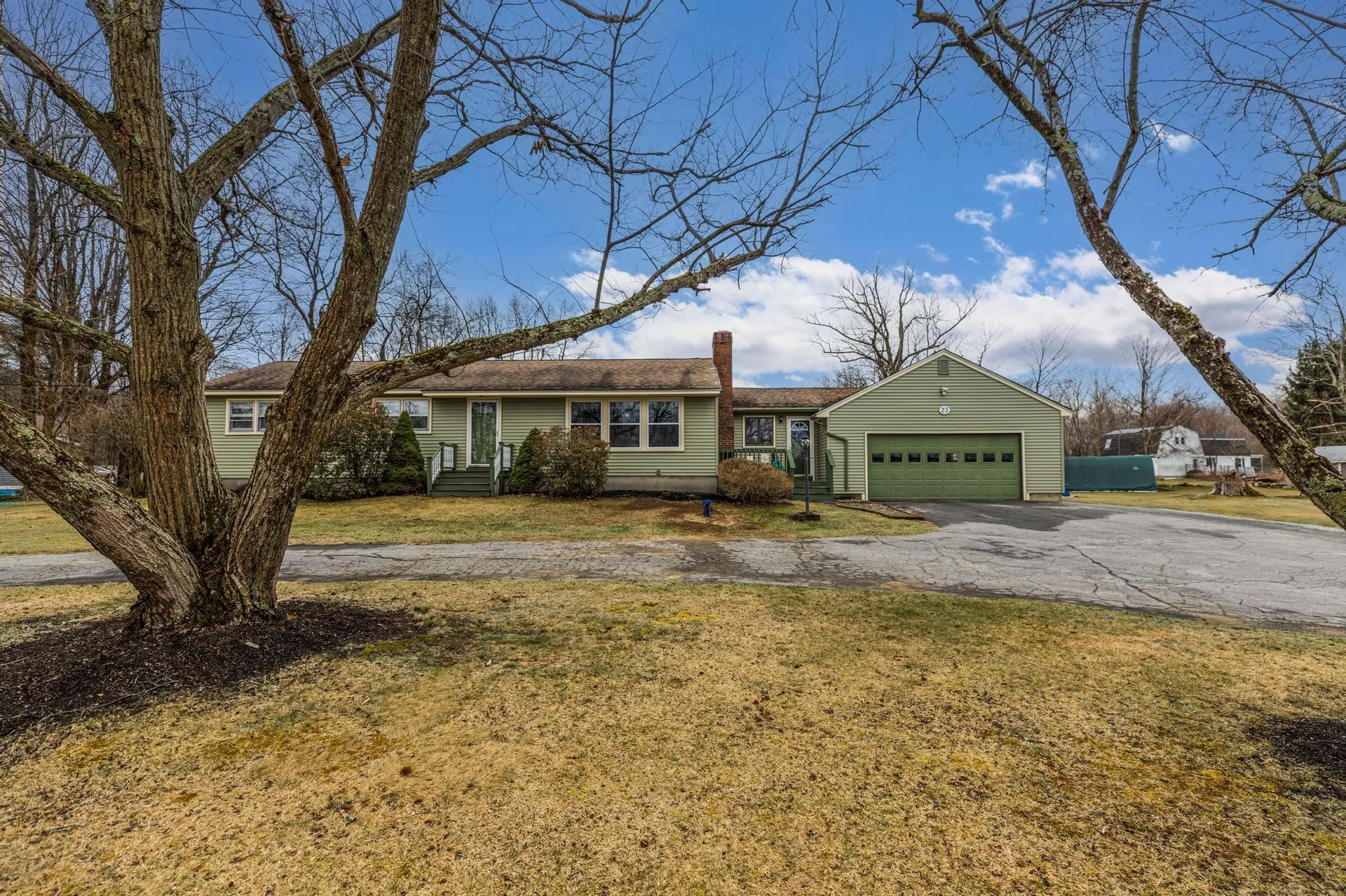 23 Merrimac Road Newton NH 03858