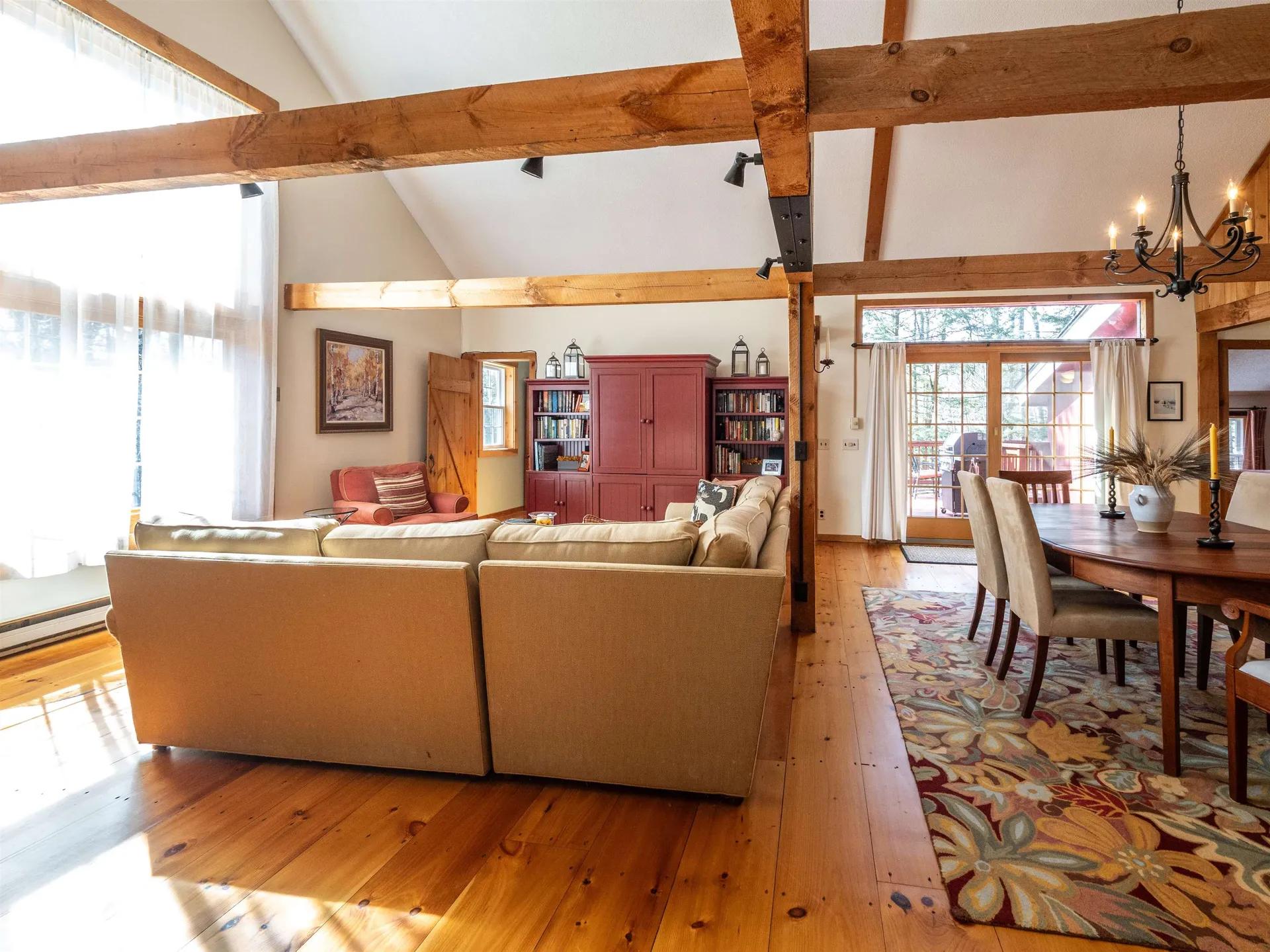 60 Pingree Lane Hartford VT 05059
