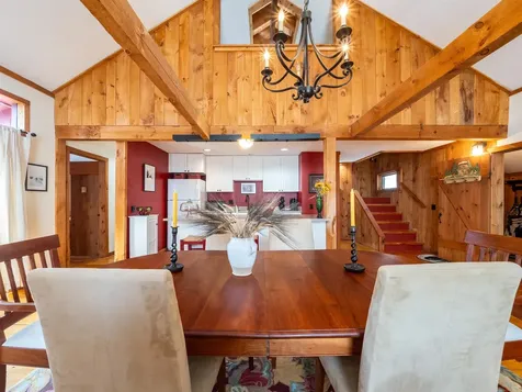 60 Pingree Lane Hartford VT 05059