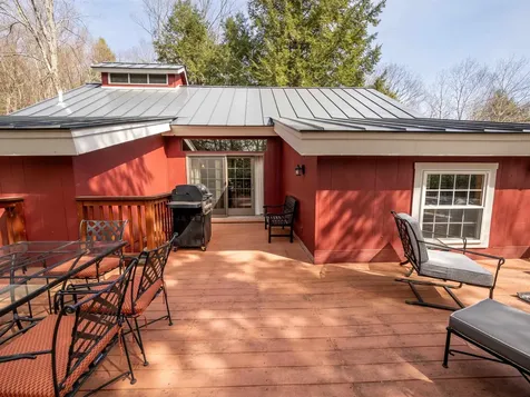 60 Pingree Lane Hartford VT 05059