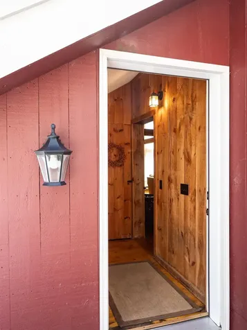 60 Pingree Lane Hartford VT 05059