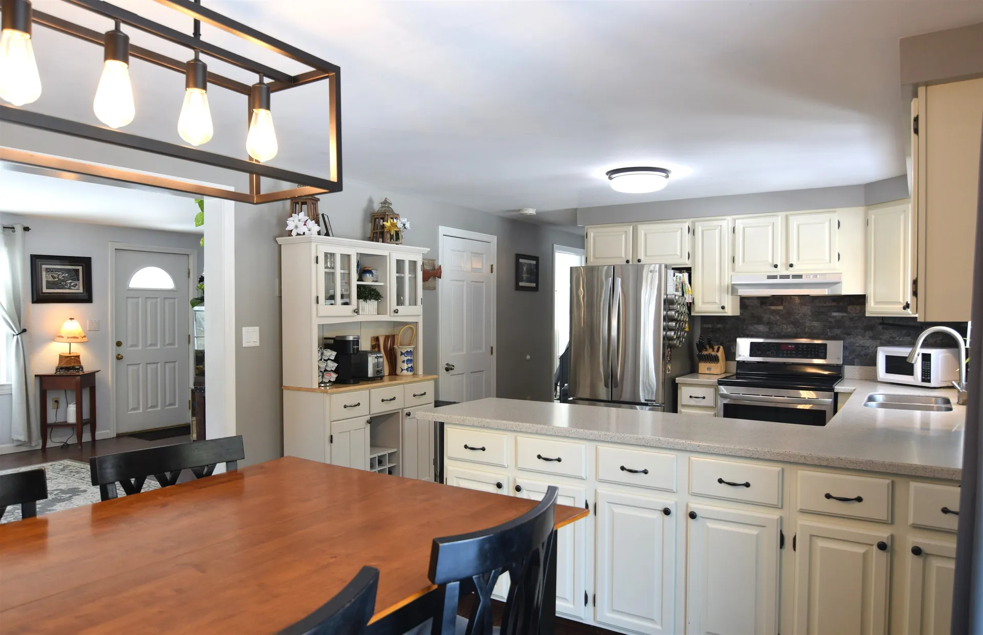 16 Brookside Drive Hartford VT 05001