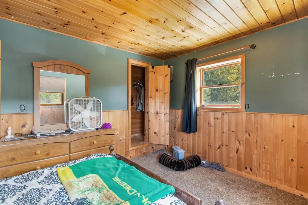 35 Lake View Drive Canaan VT 05903