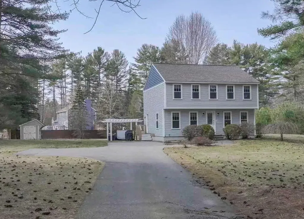 12 Mason Drive Litchfield, NH Real Estate Property MLS 4990023