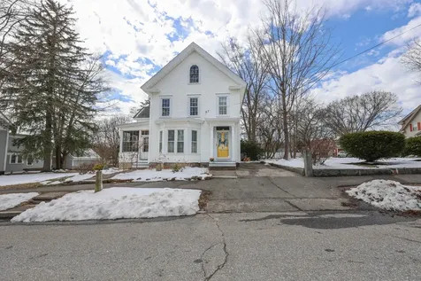 49 Lyndon Street Concord NH 03301