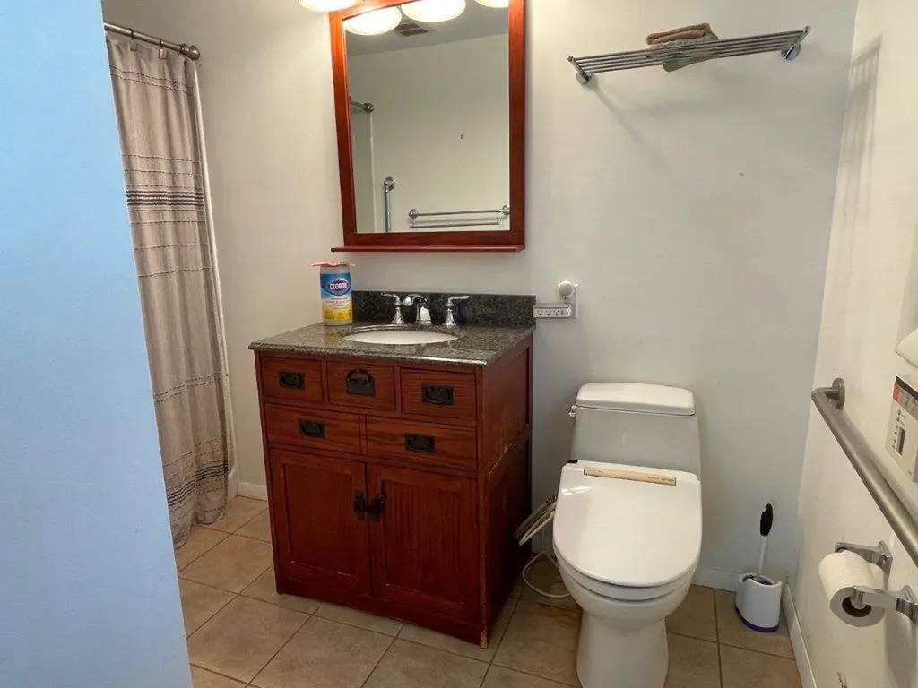 18 Oak Ridge Road Lebanon NH 03784