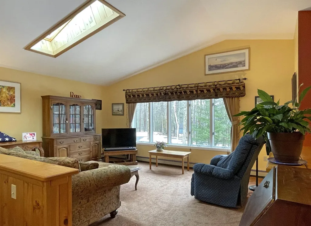 249 Page Knoll Lincoln VT 05443