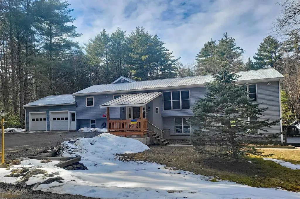 34 Blueberry Circle Newfane VT 05345