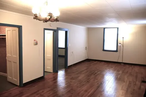 4 Wood Circle Hartland VT 05052