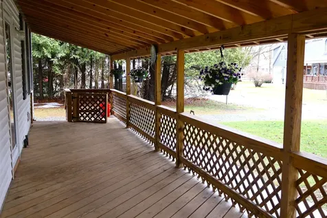 4 Wood Circle Hartland VT 05052
