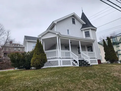 73 Pleasant Street Littleton NH 03561