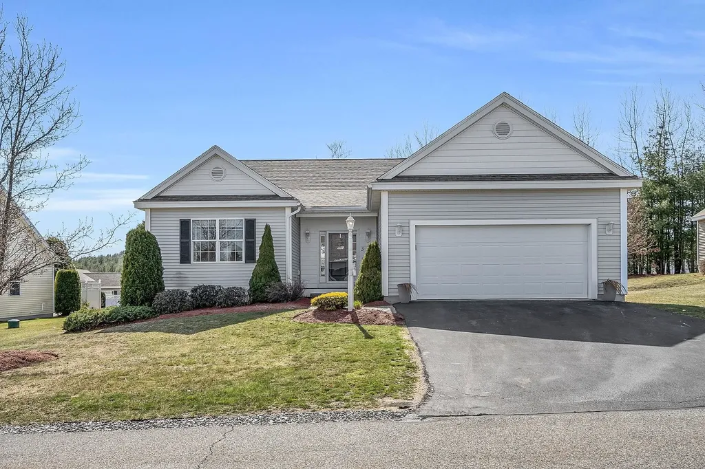 3 Stillwater Road Windham NH 03087