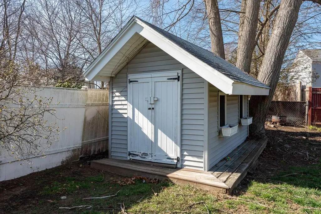 627 Colonial Drive Portsmouth NH 03801