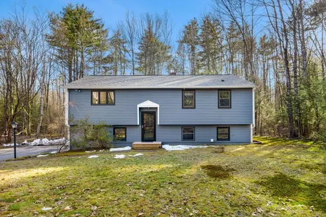 48 Old Stage Road Madbury NH 03823