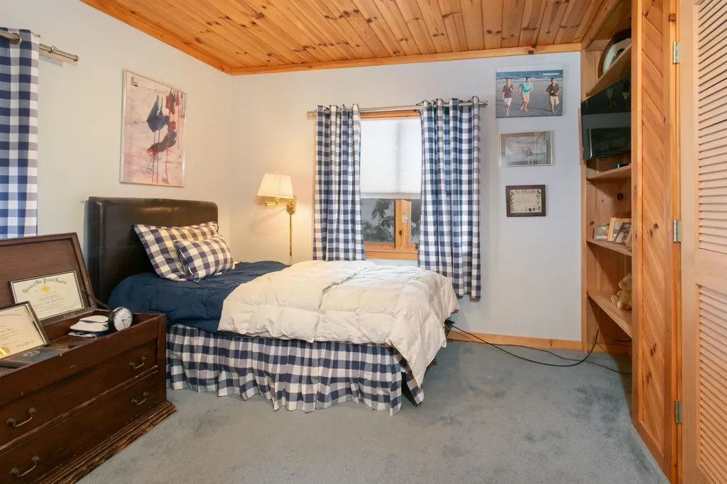 56 Hemlock Drive Londonderry VT 05148