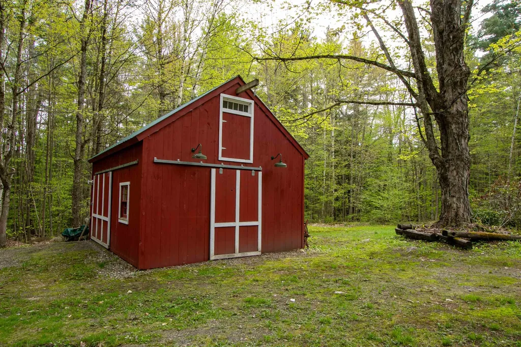 56 Hemlock Drive Londonderry VT 05148