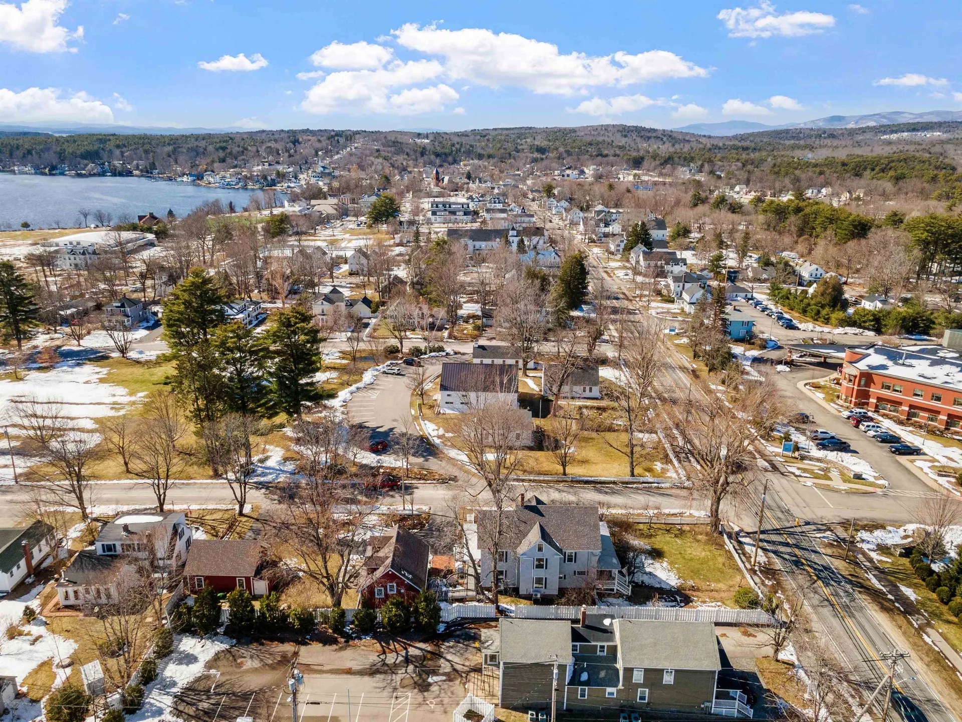 243 S Main Street Wolfeboro NH 03894