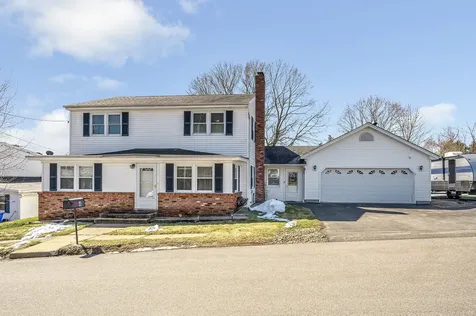 4 Farmer Street Manchester NH 03104