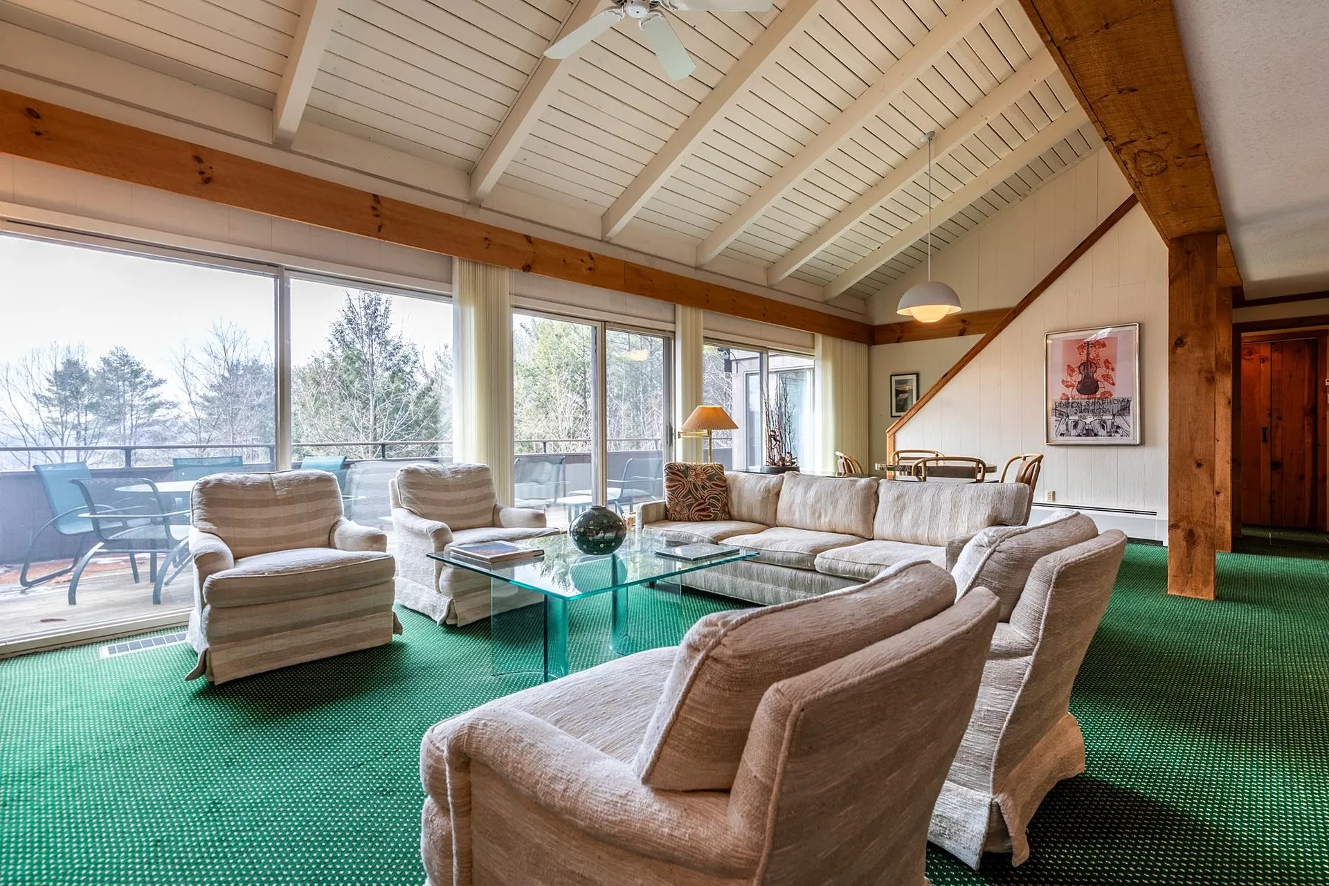 374 Fairbanks Turn Hartford VT 05059