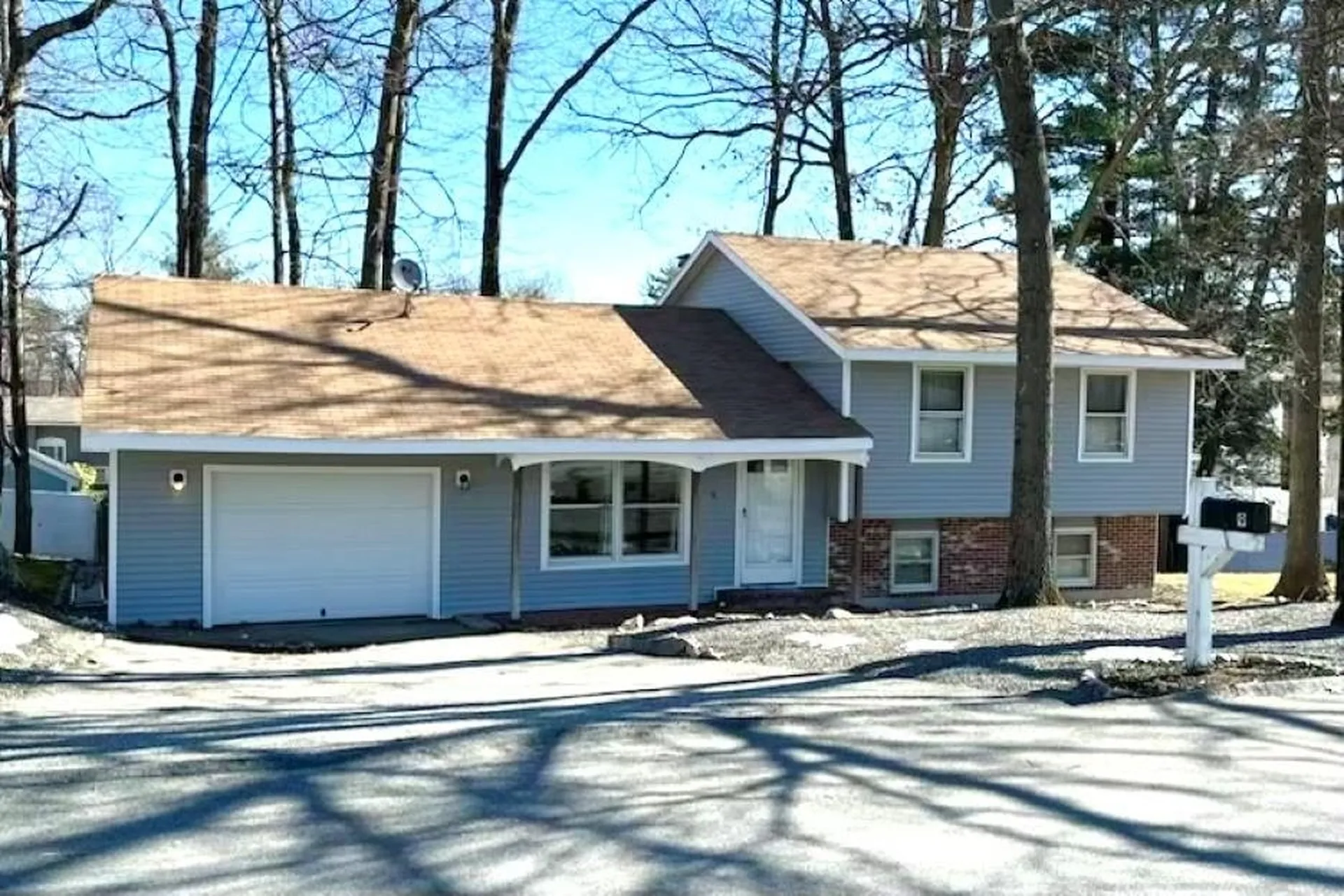 9 Friar Tuck Lane Nashua NH 03062