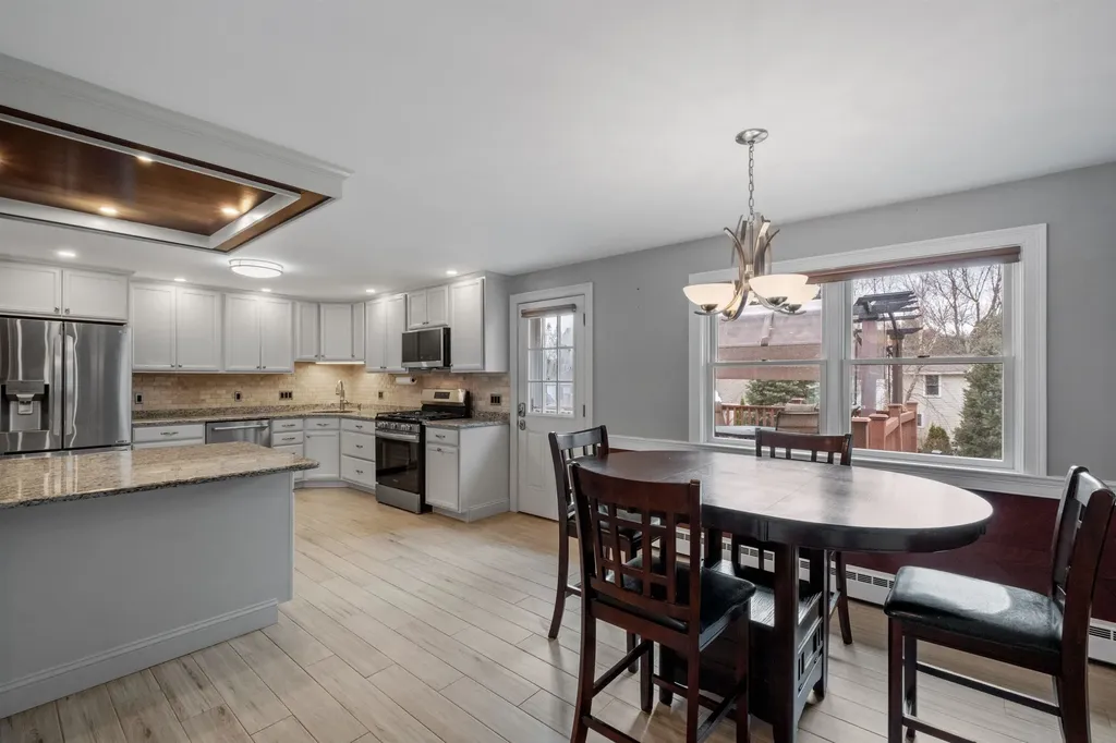 6 Shady Lane Merrimack NH 03054