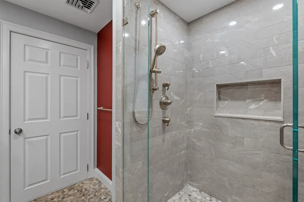 6 Shady Lane Merrimack NH 03054