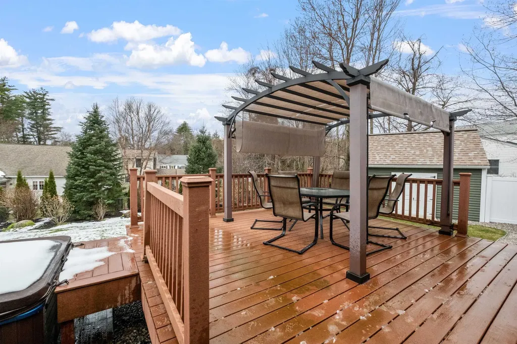 6 Shady Lane Merrimack NH 03054